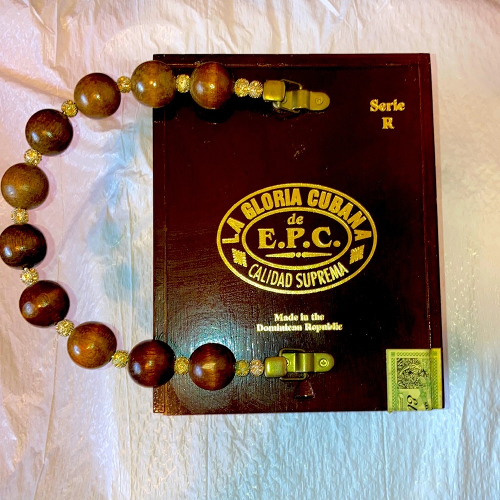 La Gloria Cubana cigar box purse